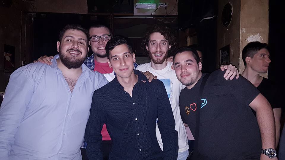 After snoop consulting con Norman Perrin en el medio
